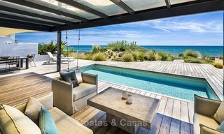 Moderne eerstelijn strand villa te koop in Marbella met schitterend zeezicht 1199 