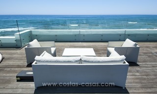 Moderne eerstelijn strand villa te koop in Marbella met schitterend zeezicht 1216 
