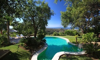 Exclusieve villa te koop in een golfresort, Marbella - Benahavis 1