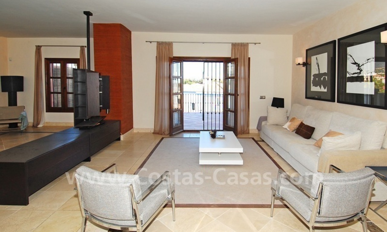 Ruim luxe appartement te koop op de Golden Mile in Marbella 6