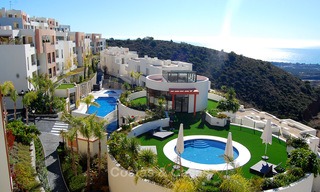 Opportuniteit! Een modern appartement te koop in Marbella met prachtig zeezicht, instapklaar 14613 
