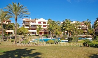 Eerstelijn strand luxe appartement te koop op de New Golden Mile tussen Puerto Banus - Marbella en Estepona centrum 20