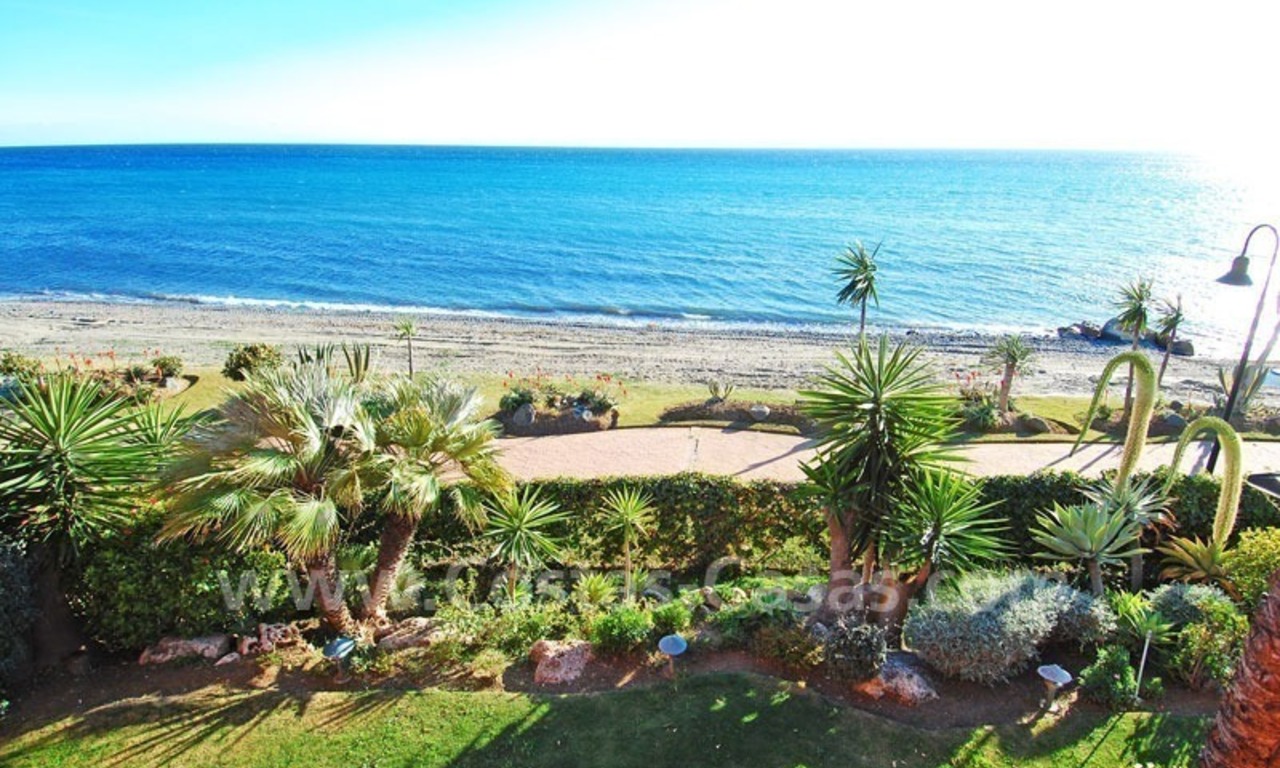 Luxe eerstelijn strand hoek penthouse appartement te koop, New Golden Mile, Marbella - Estepona 12