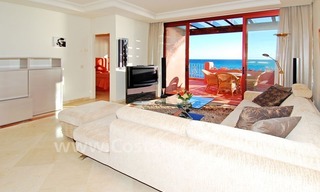 Luxe eerstelijn strand hoek penthouse appartement te koop, New Golden Mile, Marbella - Estepona 18