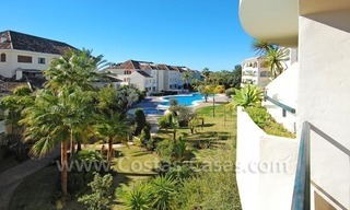 Beachside luxe hoek appartement te koop in Marbella 4