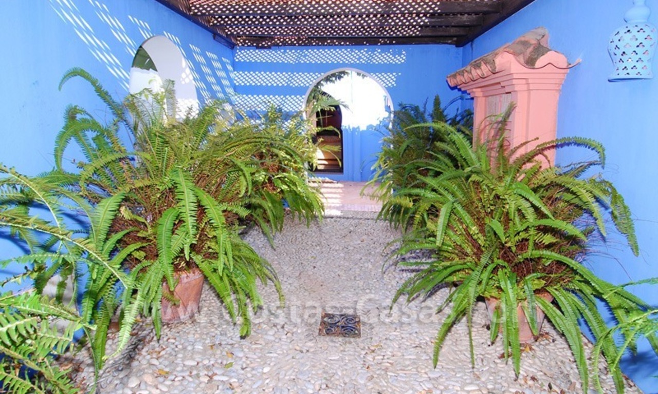 Dubbel huis te koop in een Moors-Andalusische stijl op de Golden Mile in Marbella 7