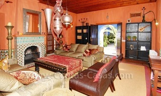Dubbel huis te koop in een Moors-Andalusische stijl op de Golden Mile in Marbella 8
