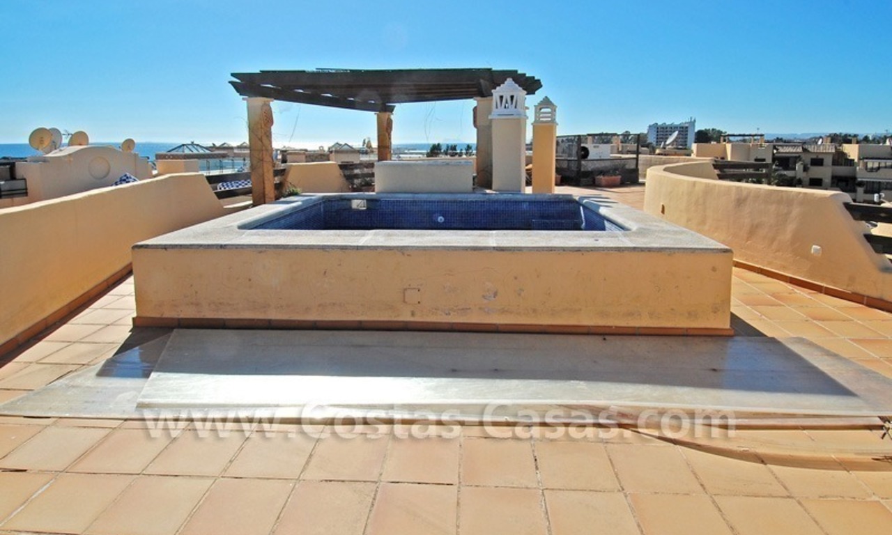 Luxe beachside appartementen te koop op de New Golden Mile, Marbella – Estepona 1