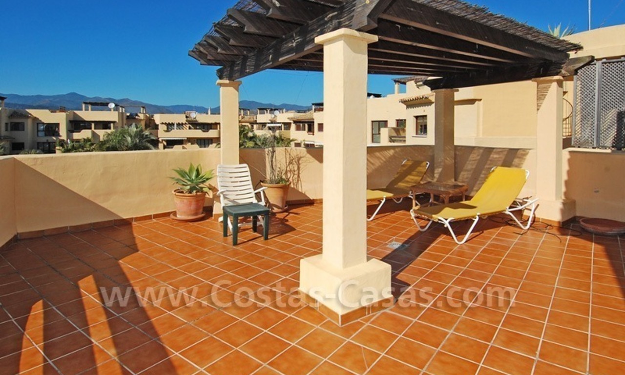 Luxe beachside appartementen te koop op de New Golden Mile, Marbella – Estepona 10