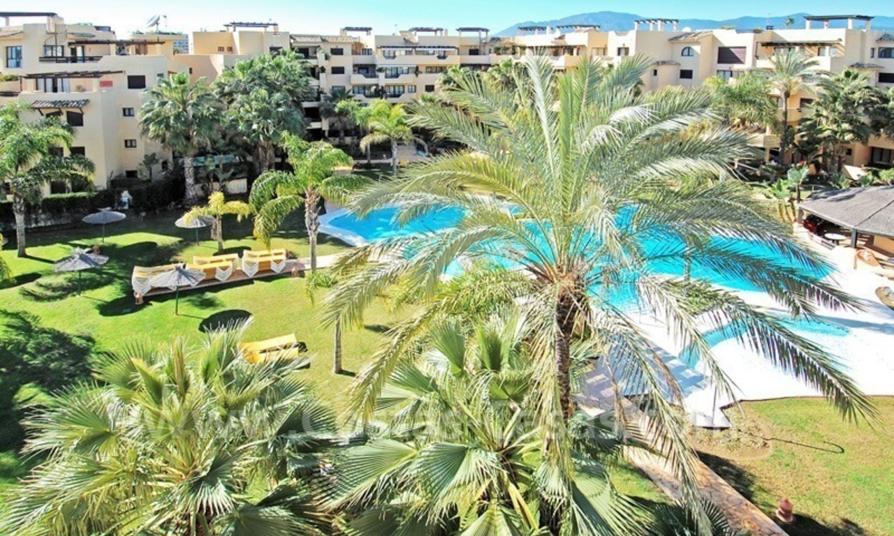 Luxe beachside appartementen te koop op de New Golden Mile, Marbella – Estepona 12