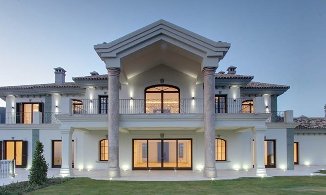 Exclusieve Villa – Mansion in Toscaanse stijl te koop in La Zagaleta te Marbella – Benahavis 0