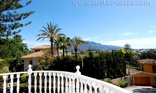 Tweedelijns golf villa in Nueva Andalucía, Marbella 5