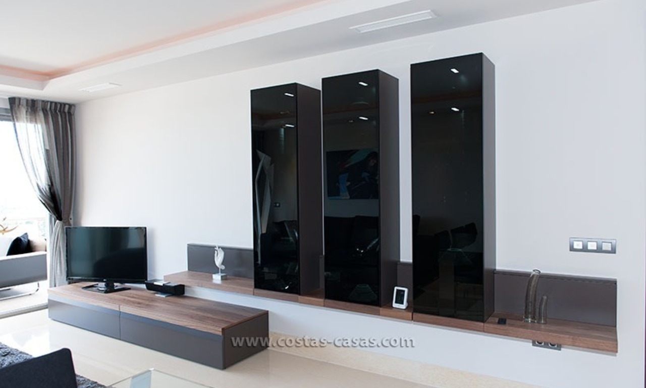 Nieuw luxe penthouse vakantie appartement te huur in moderne stijl in Marbella – Benahavis, Costa del Sol 11