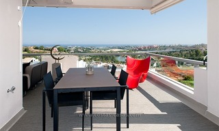 Nieuw luxe penthouse vakantie appartement te huur in moderne stijl in Marbella – Benahavis, Costa del Sol 8