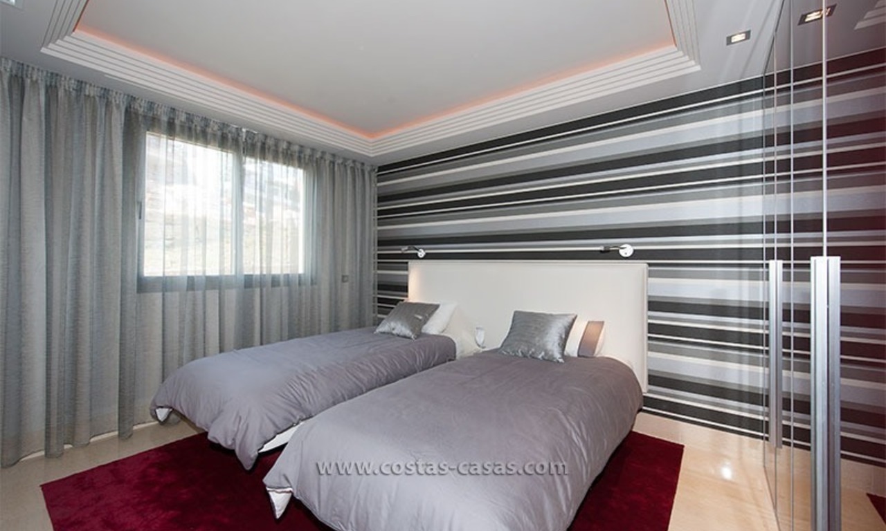 Nieuw luxe penthouse vakantie appartement te huur in moderne stijl in Marbella – Benahavis, Costa del Sol 20