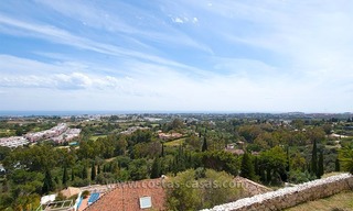 Villa te koop in een up-market gebied van Nueva Andalucia te Marbella 10