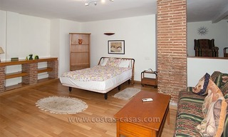 Villa te koop in een up-market gebied van Nueva Andalucia te Marbella 36