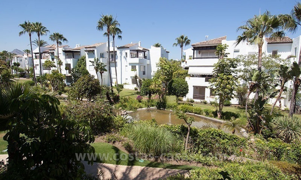 Luxe appartement te koop aan het strand op de New Golden Mile tussen Marbella en Estepona 1