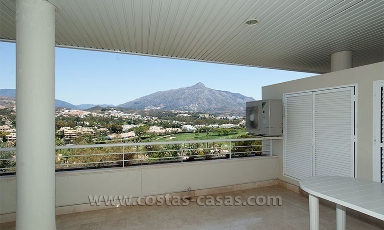 Modern appartement te koop in Nueva Andalucía – Marbella 1