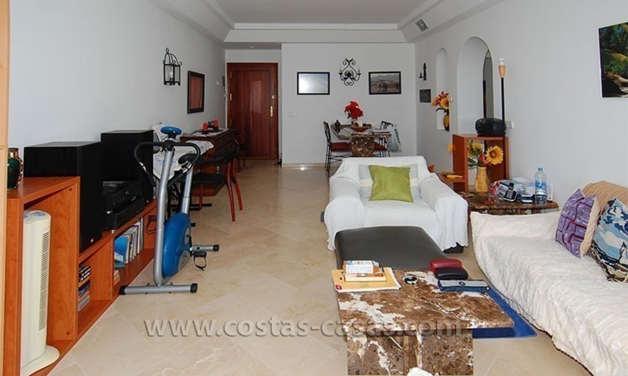 Strandappartement te koop op de New Golden Mile tussen Marbella en Estepona 3