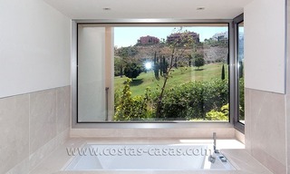Moderne villa in Andalusische stijl te koop, golfresort, New Golden Mile, tussen Marbella, Benahavís - Estepona 18