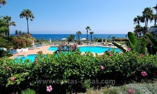 Aan strand gelegen penthouse te koop te Puerto Banus in Marbella 29