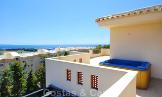 Luxe appartementen te koop in Nueva Andalucia - Marbella, op loopafstand van voorzieningen en Puerto Banus 30602 