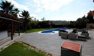 Te koop. Exclusieve villa in Andalusische stijl te Marbella - Benahavís 5