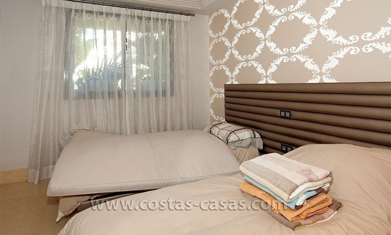 Modern, luxe golf appartement te koop tussen Marbella en Benahavis 12