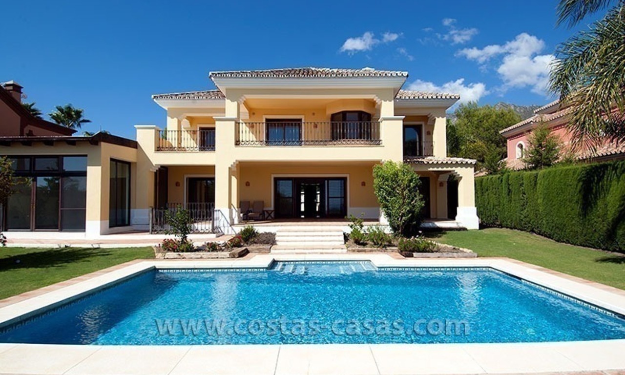 Te koop op Marbella’s Golden Mile: luxe villa 0