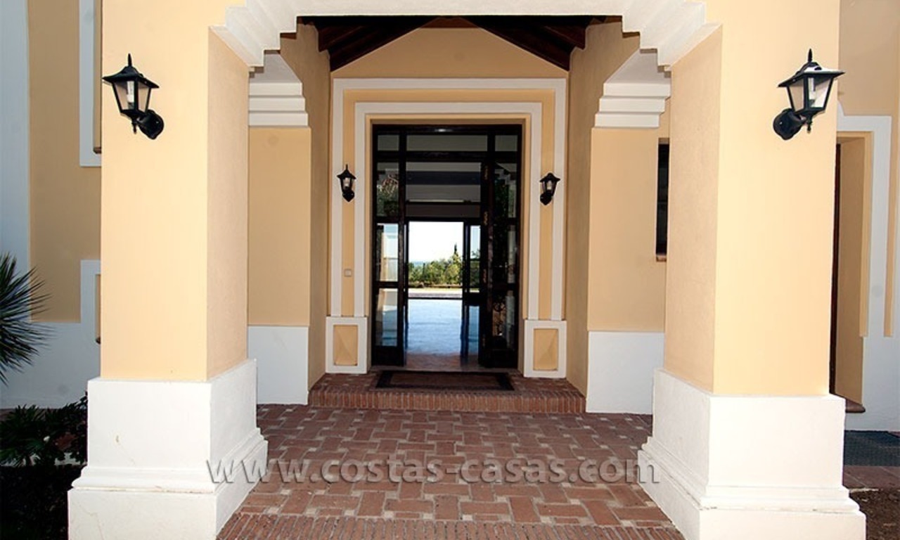 Te koop op Marbella’s Golden Mile: luxe villa 10