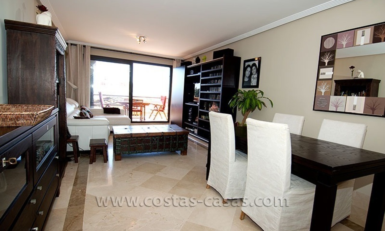 Te koop in Marbella - Benahavís: dubbel appartement aan de golf 8
