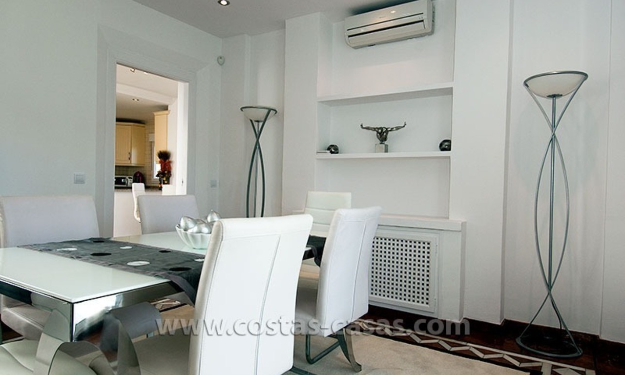 Te koop: Ruime, volledig toegeruste en gerenoveerde villa in Marbella stad 16