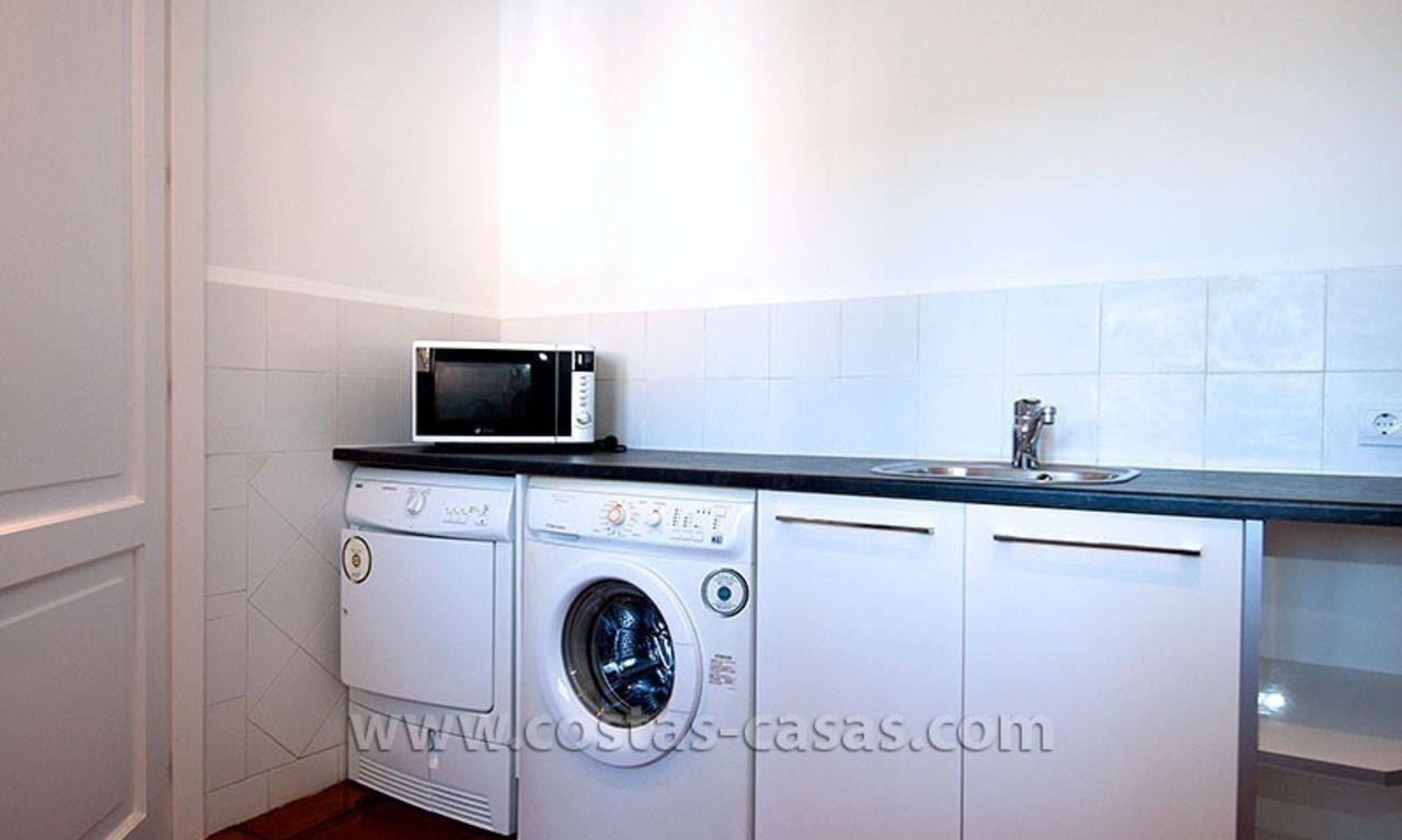 Te koop: Ruime, volledig toegeruste en gerenoveerde villa in Marbella stad 18