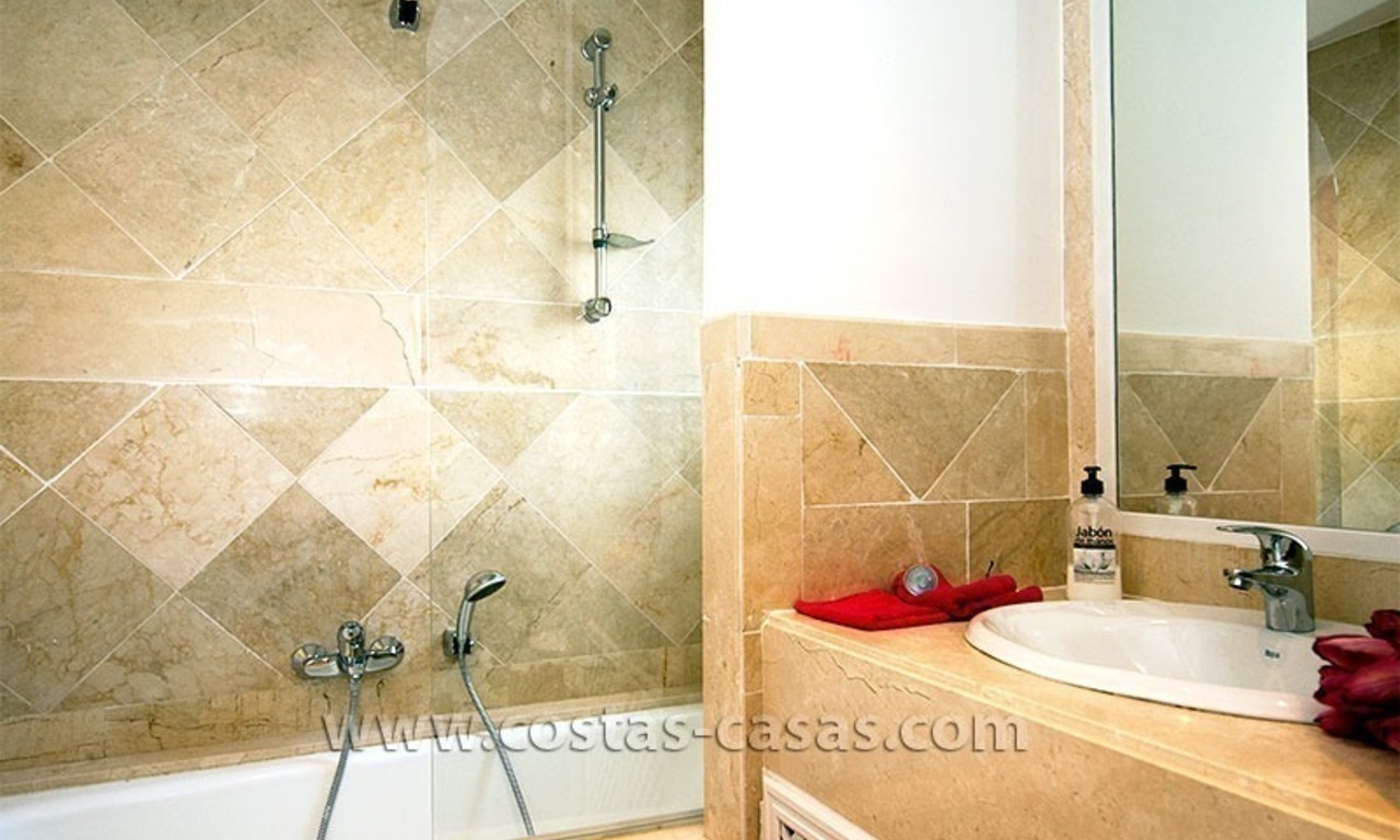 Te koop: Ruime, volledig toegeruste en gerenoveerde villa in Marbella stad 33