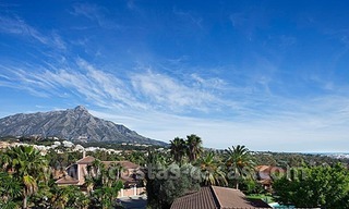 Te koop: Uitzonderlijk goed gelegen, nieuwe luxe villa in Nueva Andalucía, Marbella 16