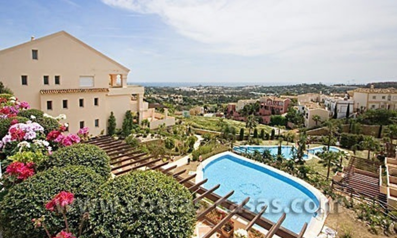 Groot luxe duplex penthouse te koop in Nueva Andalucía – Marbella 1