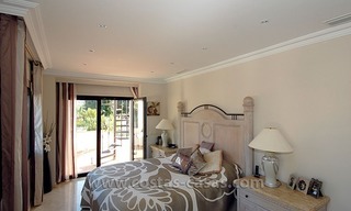 Te koop: Grote modern luxueuze villa nabij het strand in Marbella 25