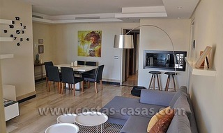 Moderne appartementen en penthouses te koop, eerstelijnstrand complex op de New Golden Mile, Marbella - Estepona 11