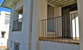 Moderne appartementen en penthouses te koop, eerstelijnstrand complex op de New Golden Mile, Marbella - Estepona 9
