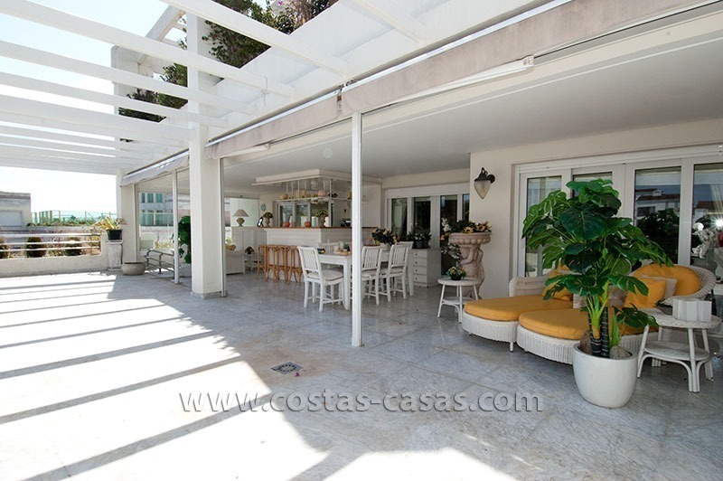 Exclusief appartement te koop in Playas del Duque – eerstelijns strandcomplex te Puerto Banús, Marbella