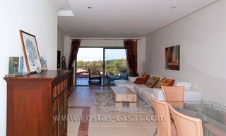 Opportuniteit! Luxe appartement te koop aan de golf met zeezicht in Marbella - Benahavis 5
