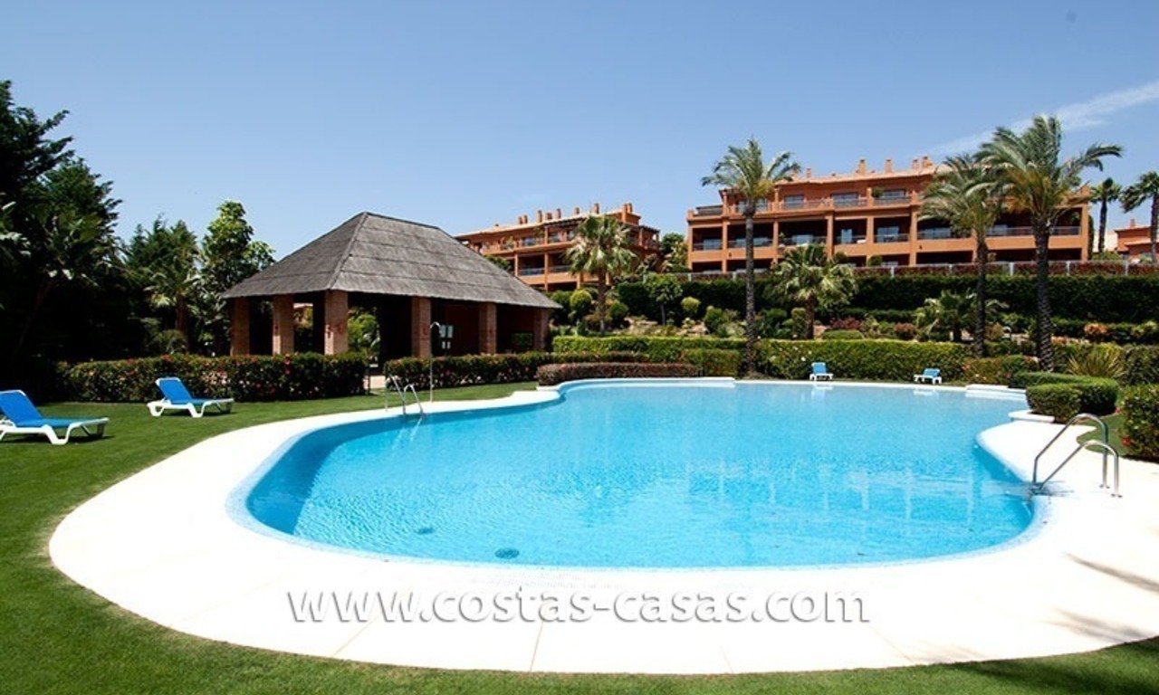 Opportuniteit! Luxe appartement te koop aan de golf met zeezicht in Marbella - Benahavis 13