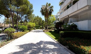 Te koop: Buitengewoon groot, riant en modern golfappartement in chique wooncomplex te Marbella 24