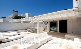 Te koop: Buitengewoon groot, riant en modern golfappartement in chique wooncomplex te Marbella 5