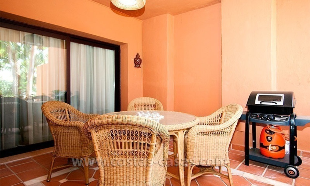 Te koop: Modern luxe appartement nabij Puerto Banús, Marbella 1