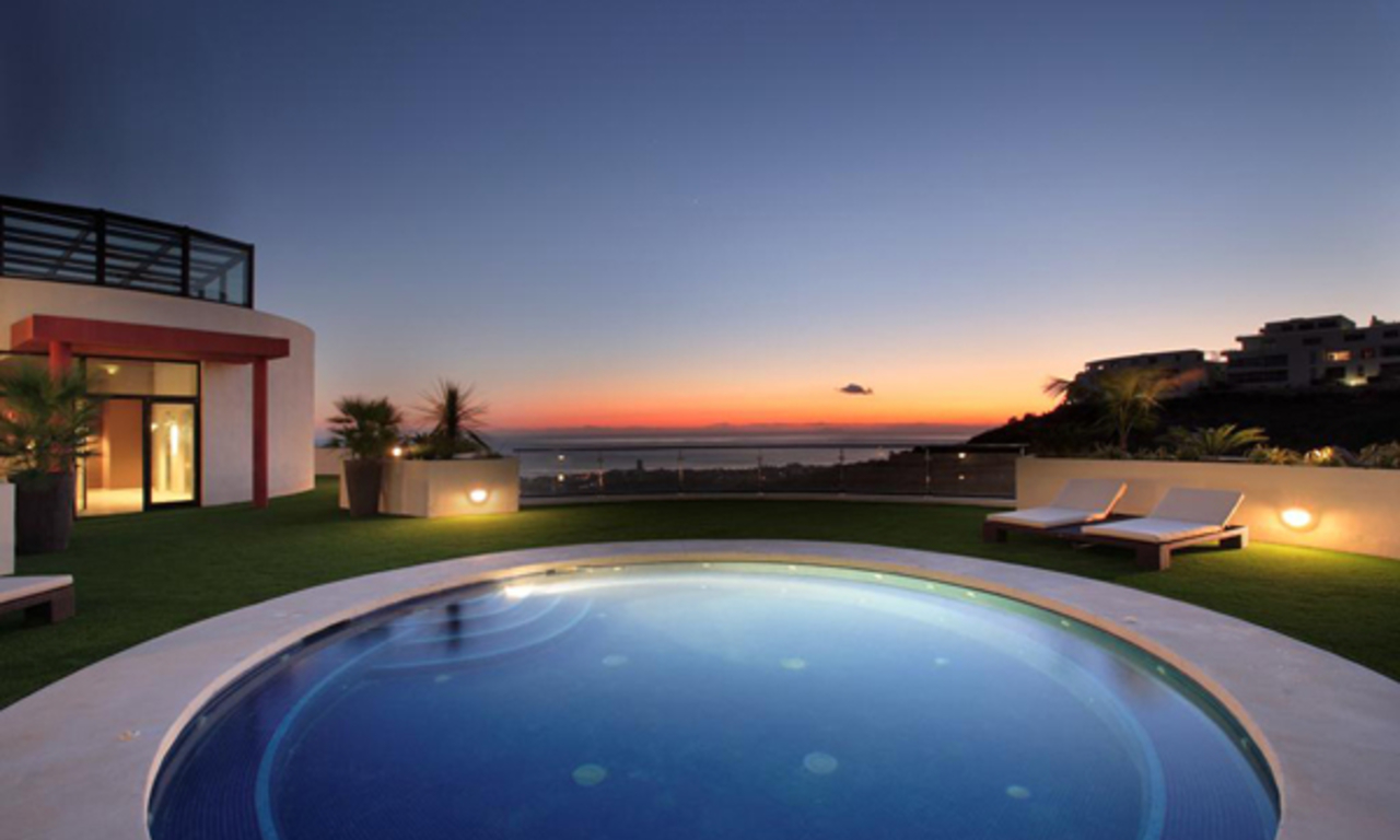 Te huur: Luxueus modern vakantie appartement in Marbella aan de Costa del Sol 37