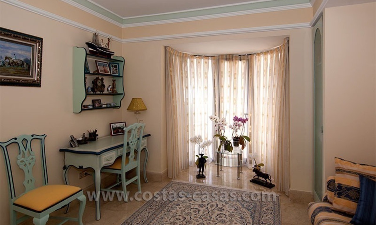 Te koop: Luxueuze Villa in Mediterrane Stijl op de Golden Mile in Marbella 34