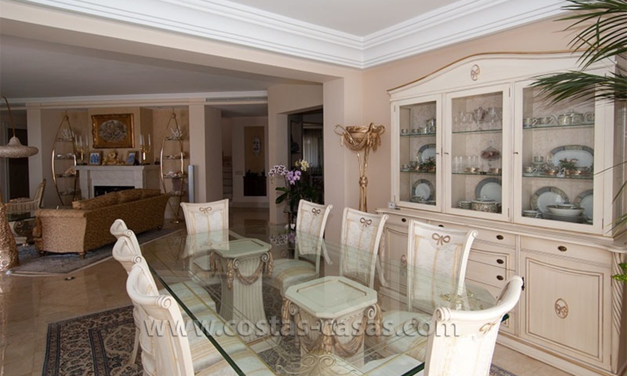 Te koop: Luxueuze Villa in Mediterrane Stijl op de Golden Mile in Marbella 19