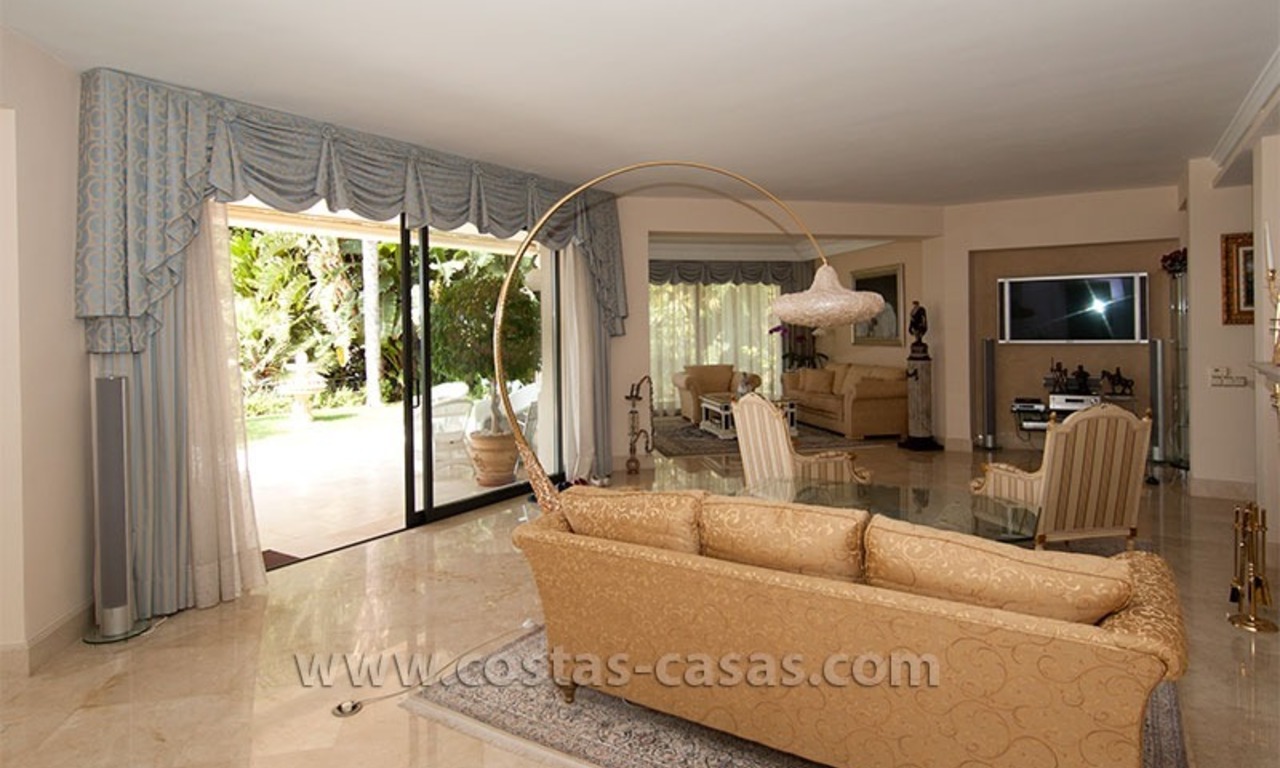 Te koop: Luxueuze Villa in Mediterrane Stijl op de Golden Mile in Marbella 20